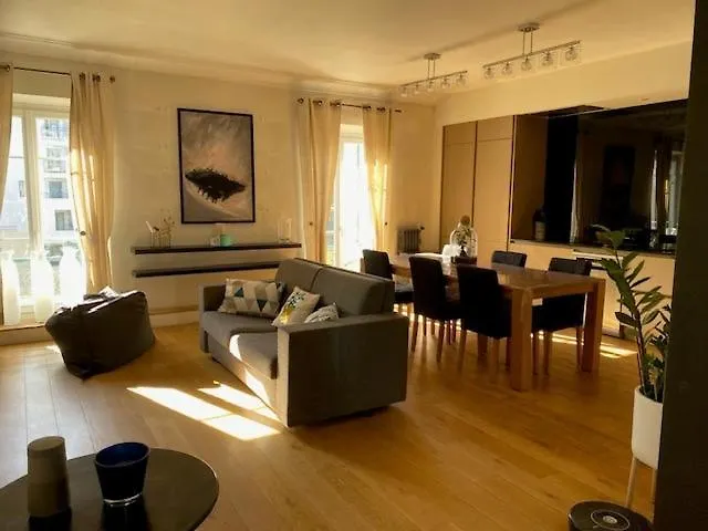アパート カンヌPavillon Geneveアパートメント フランス